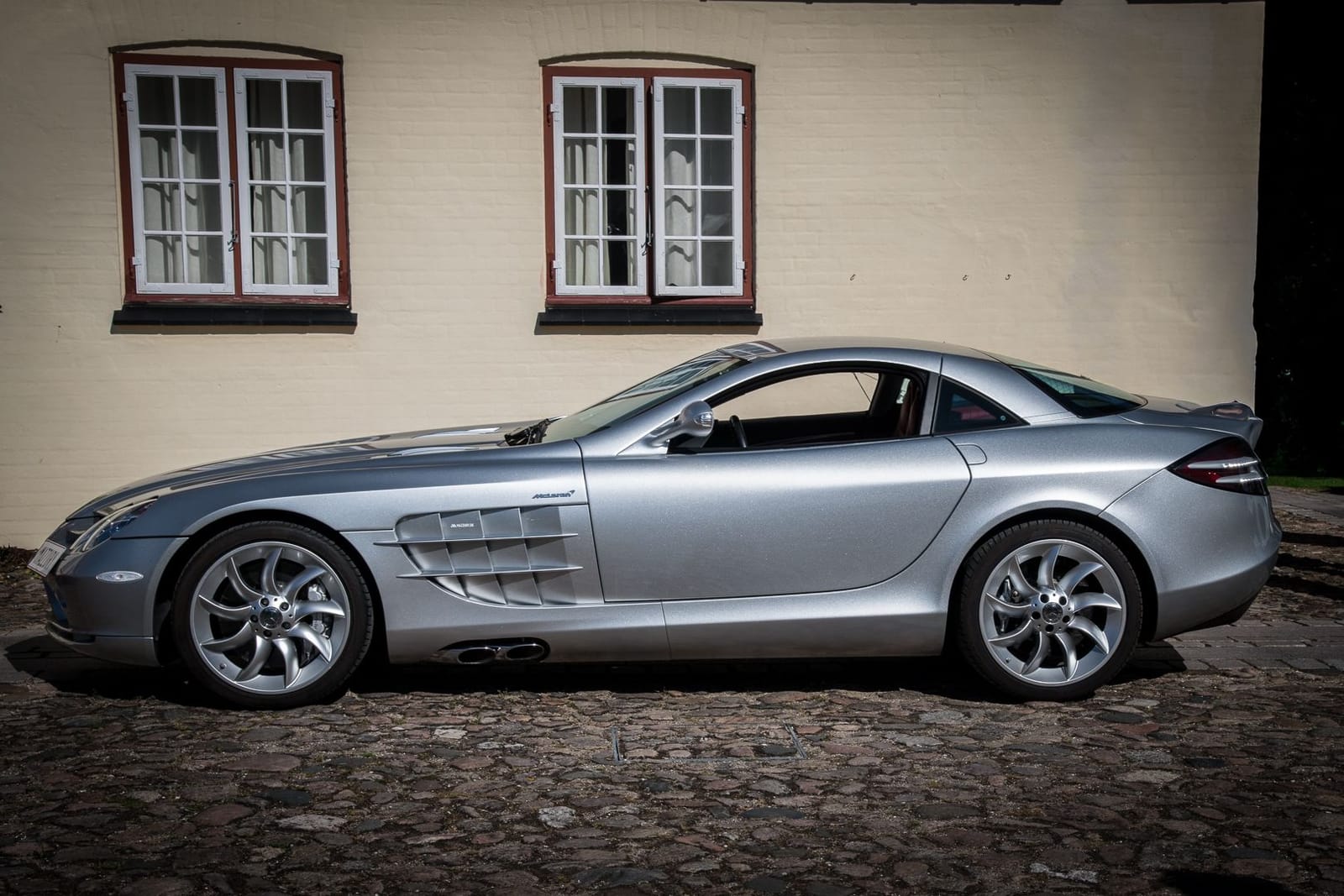 Mercedes-Benz SLR